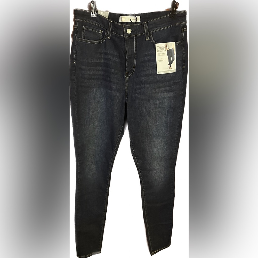 LEVI STRAUSS high rise skinny jeans. Size 12 (W31 L32)